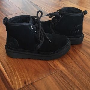 UGG Kids Neumel II Boot Sheepskin in Black